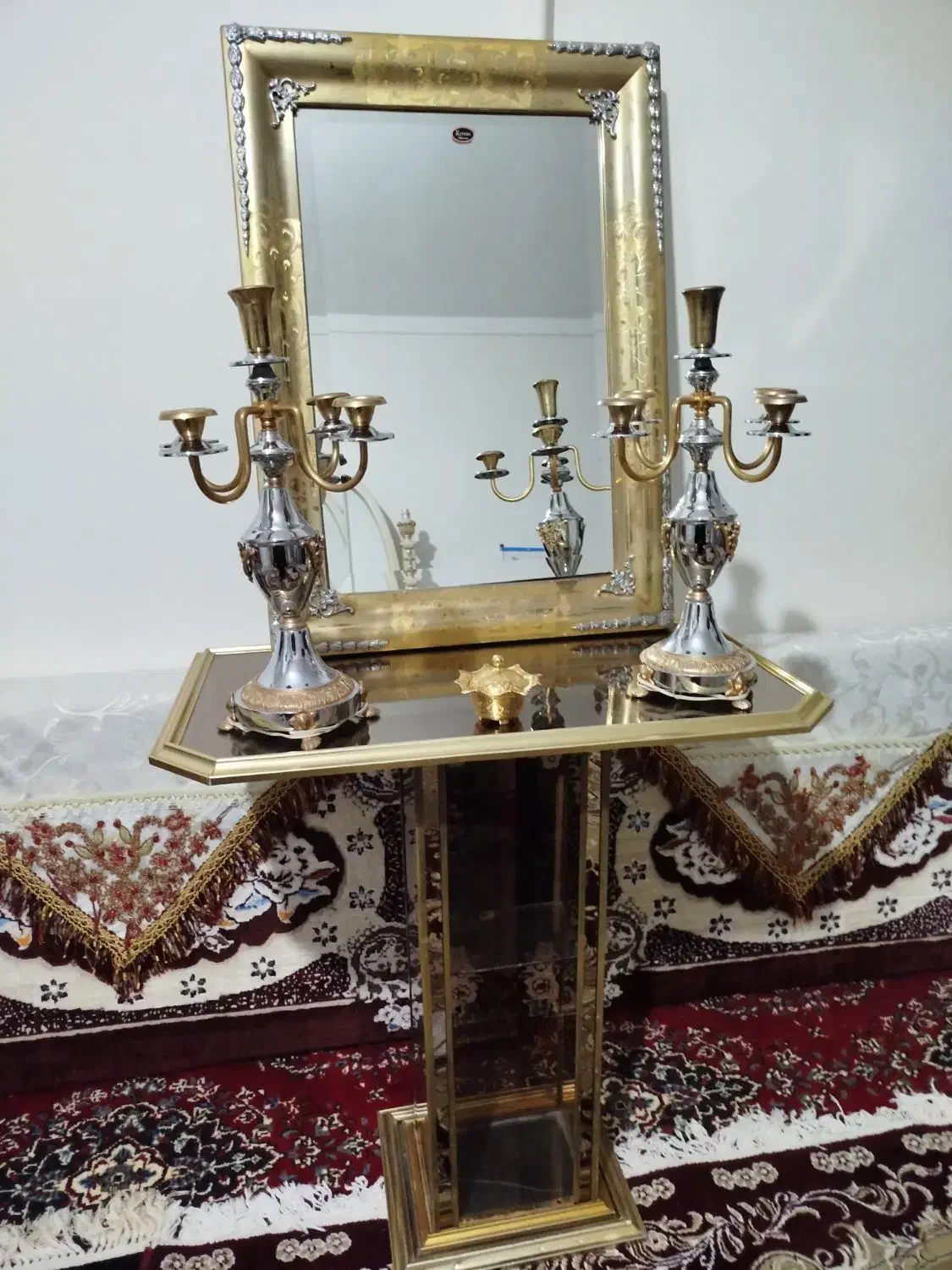 آینه و شمعدان|آینه|قزوین, |دیوار