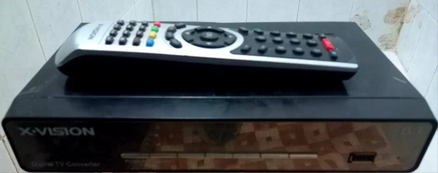 فروش 2 دستگاه گیرنده دیجیتال زیر قیمت|تلویزیون و پروژکتور|سنقر, |دیوار
