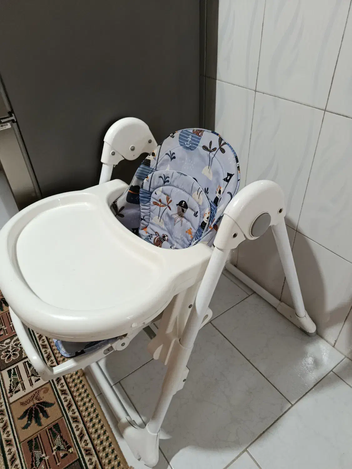 صندلی غذا|اسباب و اثاث بچه|باقرشهر, |دیوار