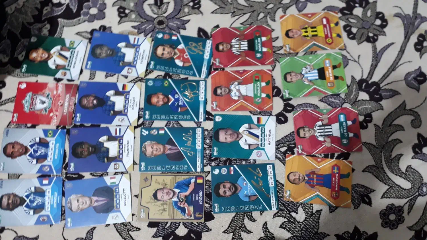 رونالدینیو ۳۵ بقیه همه ۲۵|اسباببازی|قوچان, |دیوار