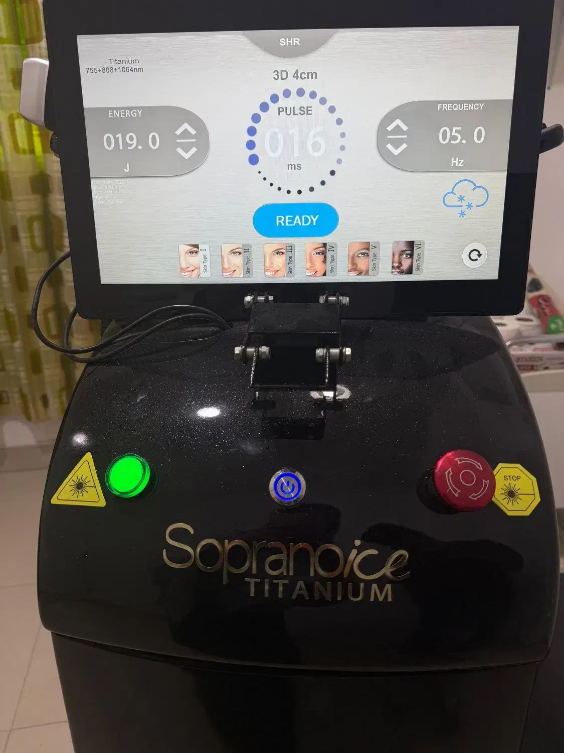 فروش لیزر مو سوپرانوتیتانیوم در حد نو|پزشکی|بندرعباس, |دیوار