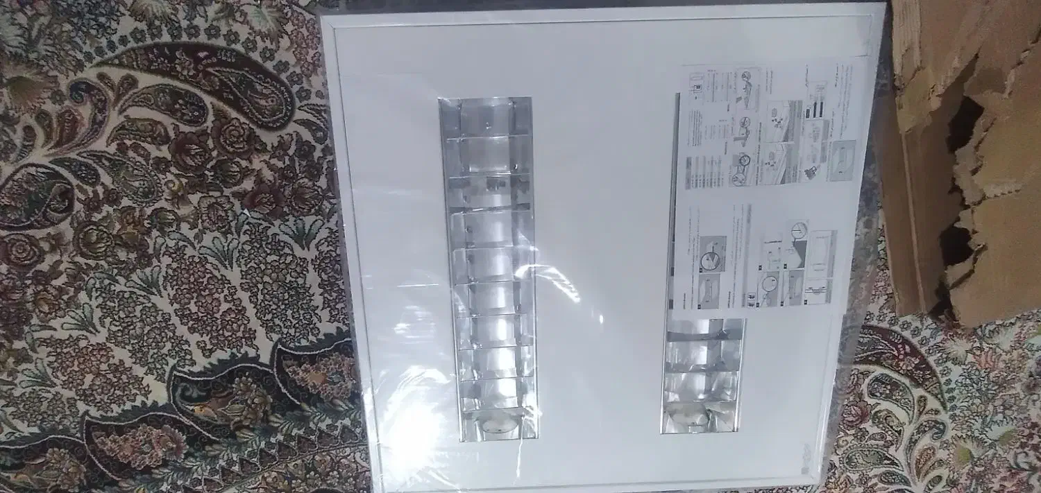 چراغ سقفی ۶۰ در ۶۰ نو داخل کارتون|لامپ و چراغ|اردبیل, |دیوار