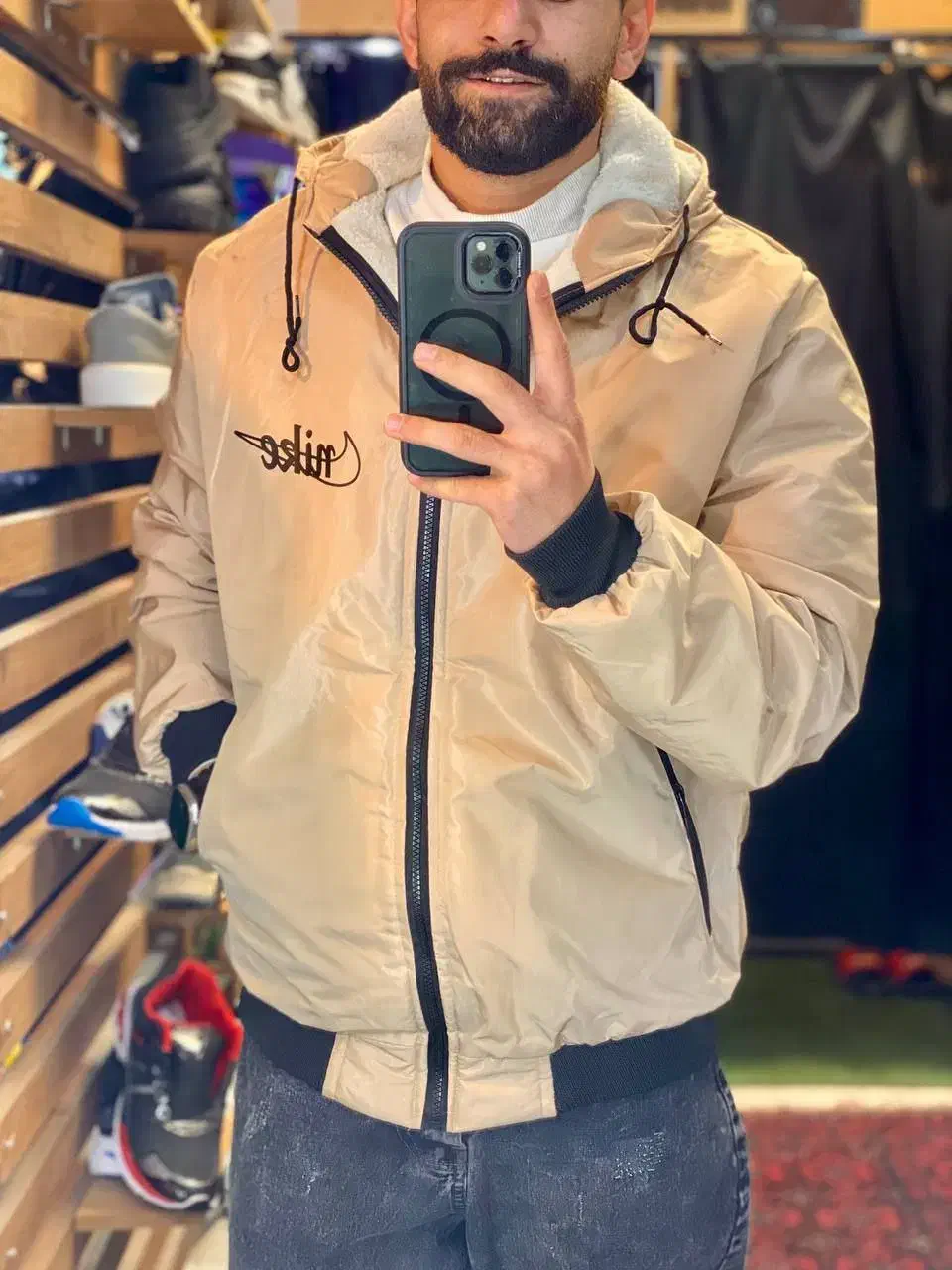 پافر و سویشرت خز|لباس|ساری, |دیوار