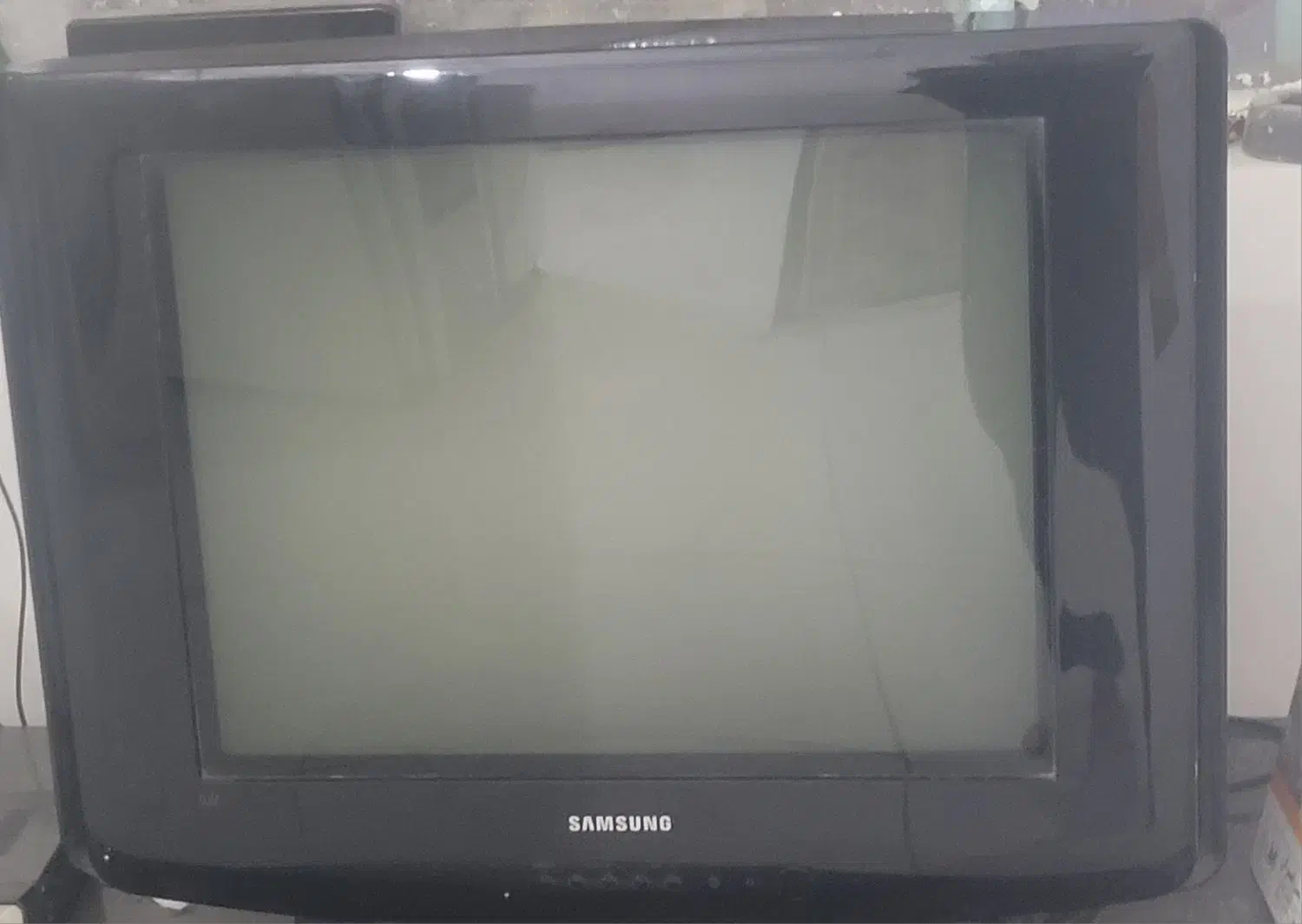 تلویزیون ۲۱ سامسونگ درحد آک|تلویزیون و پروژکتور|اهواز, حصیرآباد|دیوار