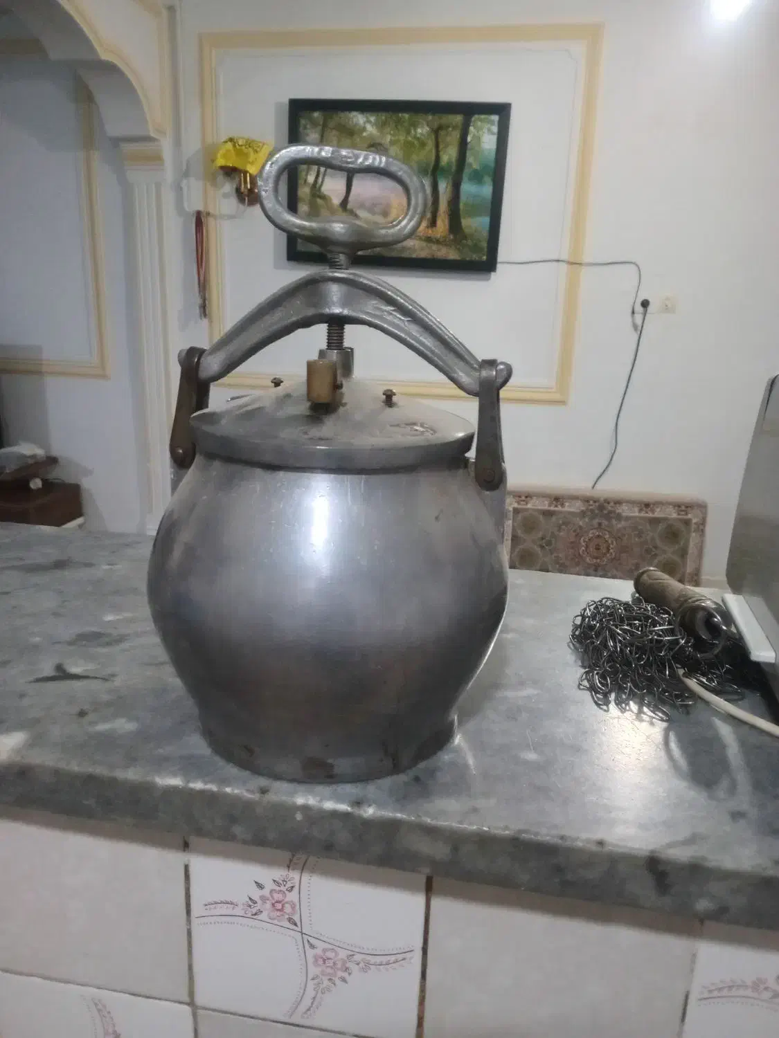 زودپزقدیمی سالم|ظروف پختوپز|مشکیندشت, |دیوار