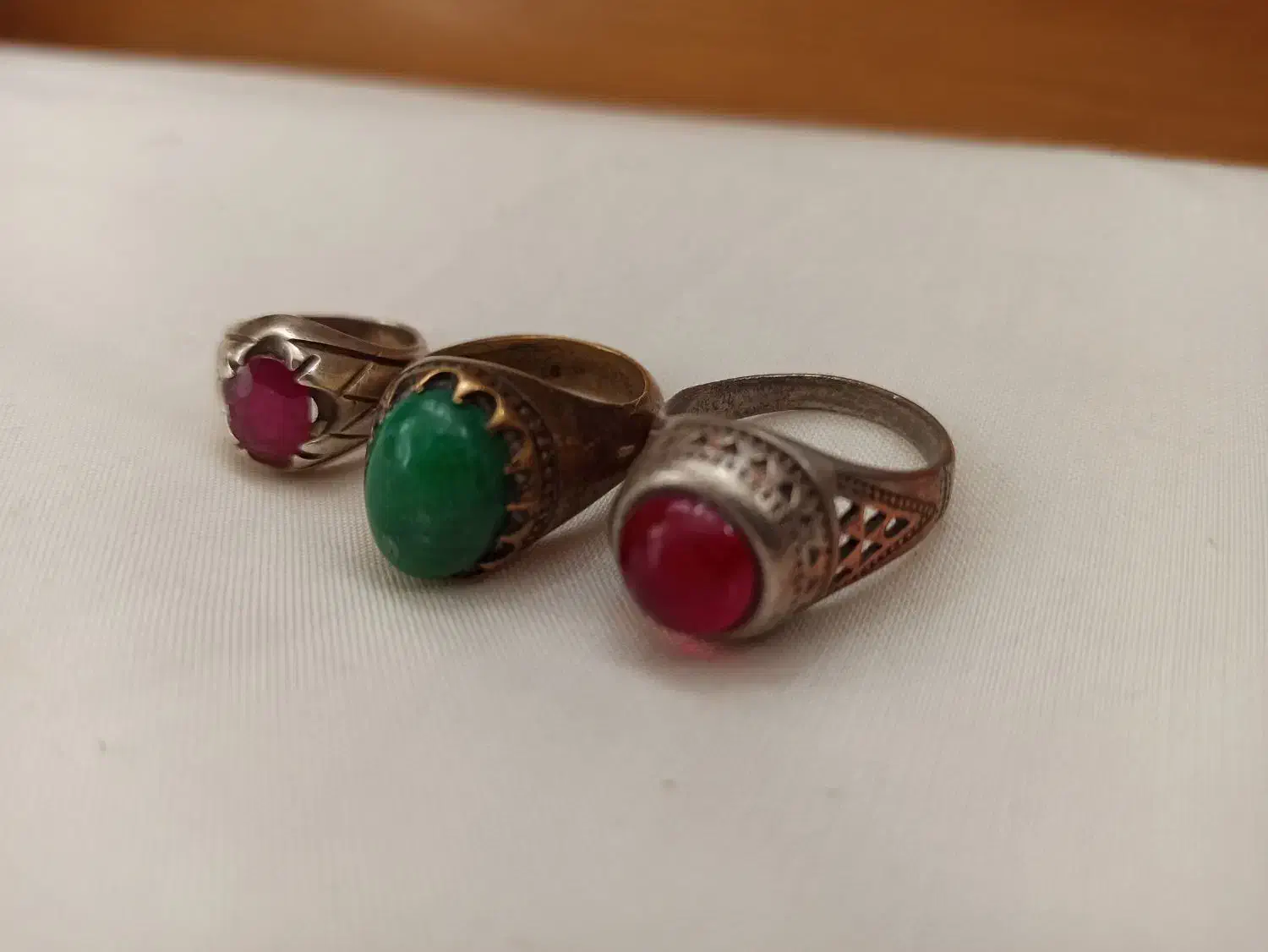 سه عدد انگشتر|جواهرات|اصفهان, کوی ولی عصر|دیوار