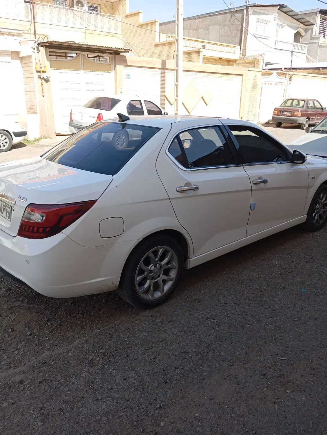 دنا پلاس|خودرو سواری و وانت|سیرجان, |دیوار