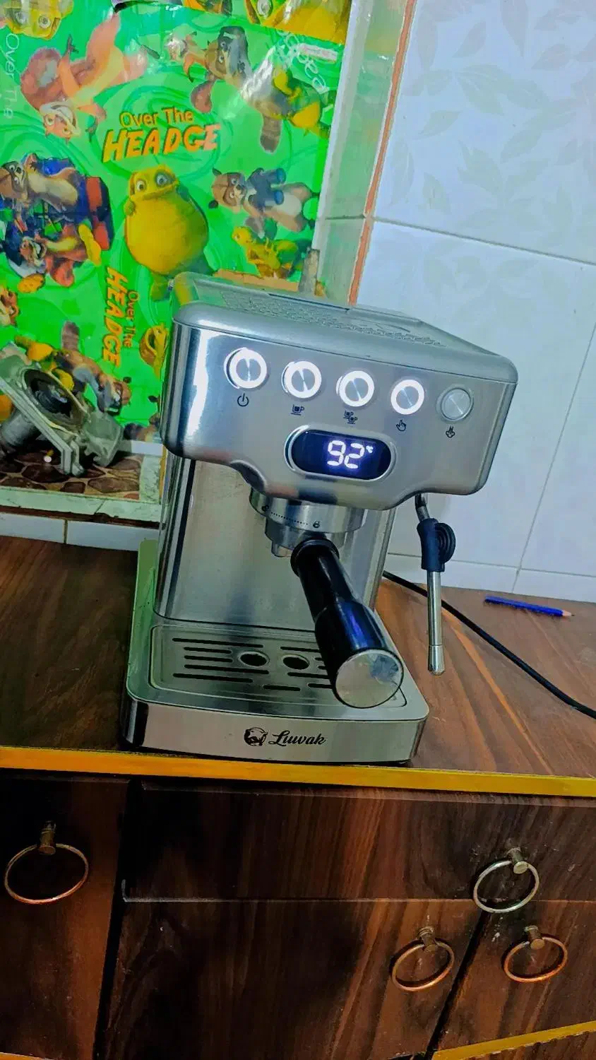 دستگاه اسپرسو ساز حرفه ایی|سماور، چایساز، قهوهساز|خاش, |دیوار