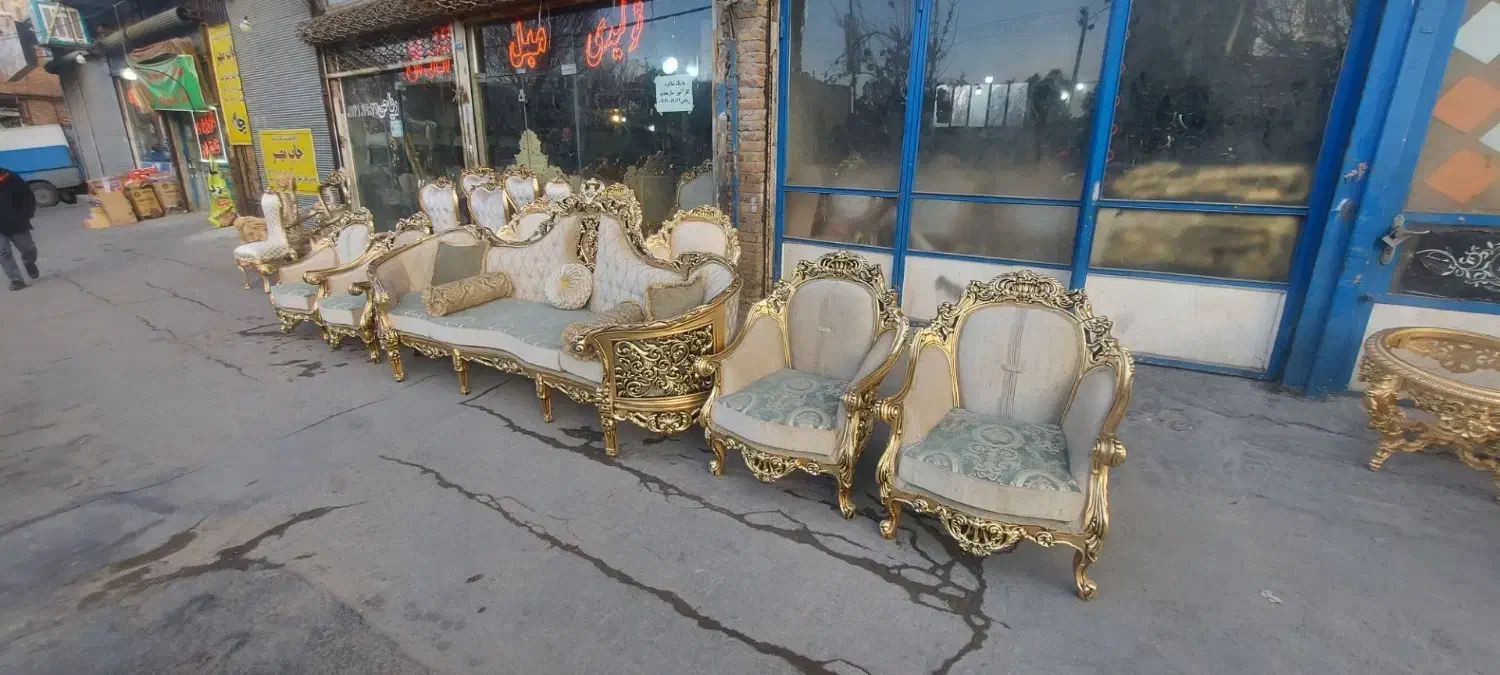 مبل شاهان با کاناپه خرچنگی ۴ نفره|مبلمان خانگی و میز عسلی|تبریز, |دیوار