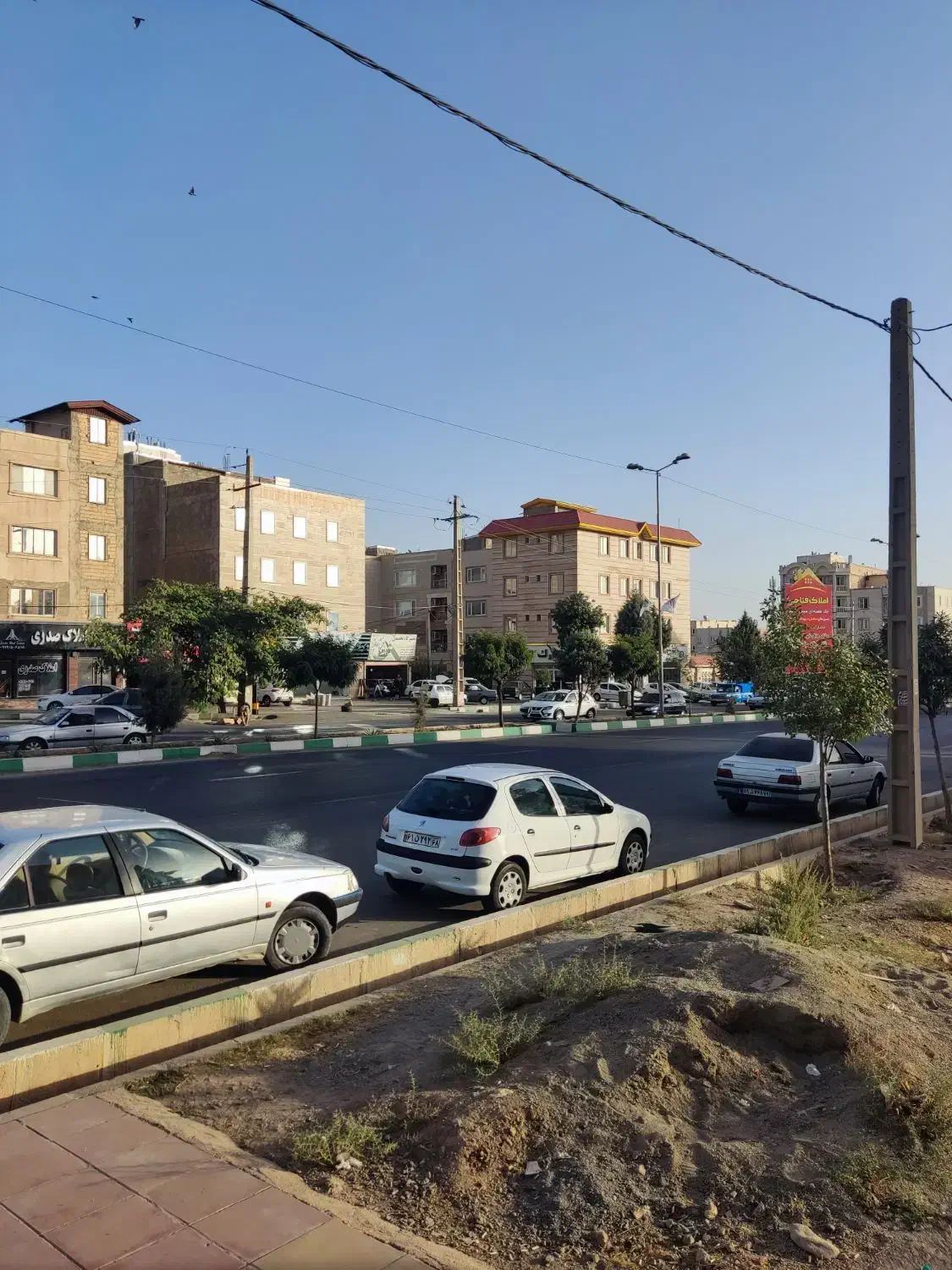 مغازه بهر اصلی هشتگرد پر تردد/تاپ لوکیشن|اجارهٔ مغازه و غرفه|هشتگرد, شهرک کوثر|دیوار