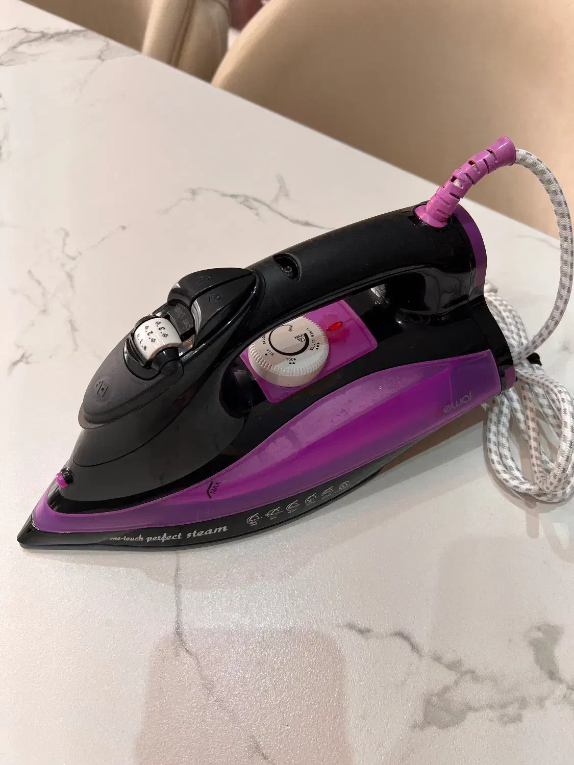 اتوی بخار مارک نوال|اتو و لوازم اتو|کرمانشاه, |دیوار