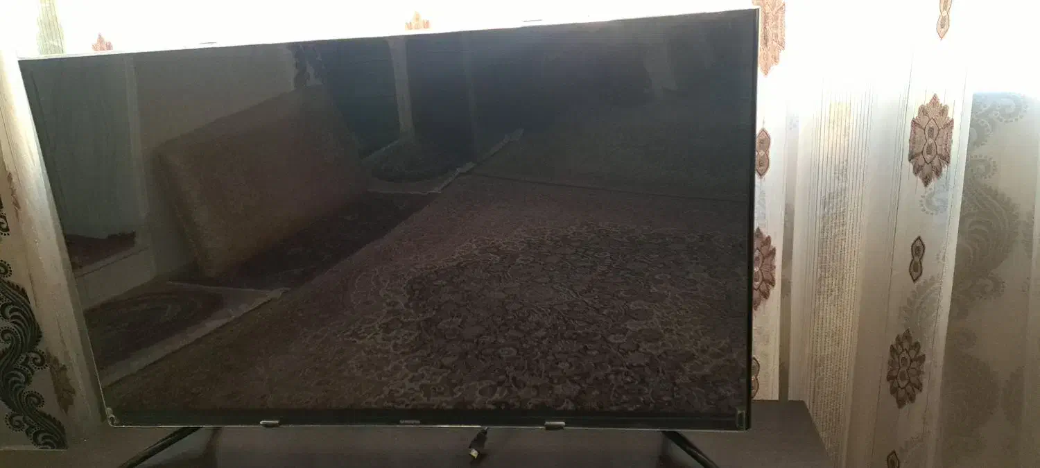 ال سی دی|تلویزیون و پروژکتور|بروجرد, |دیوار