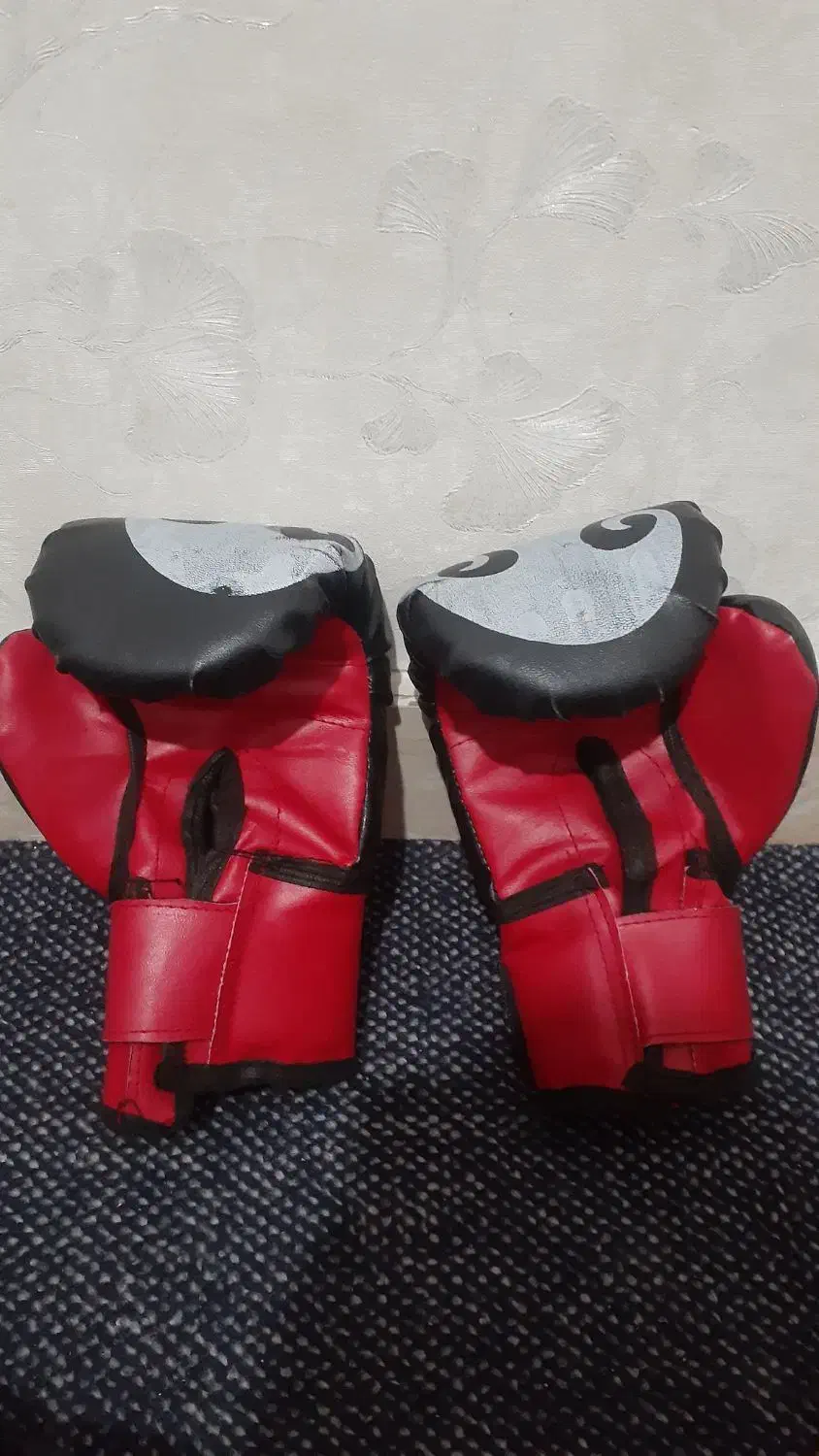 دستکش بکس|تجهیزات ورزشی|ساوه, |دیوار