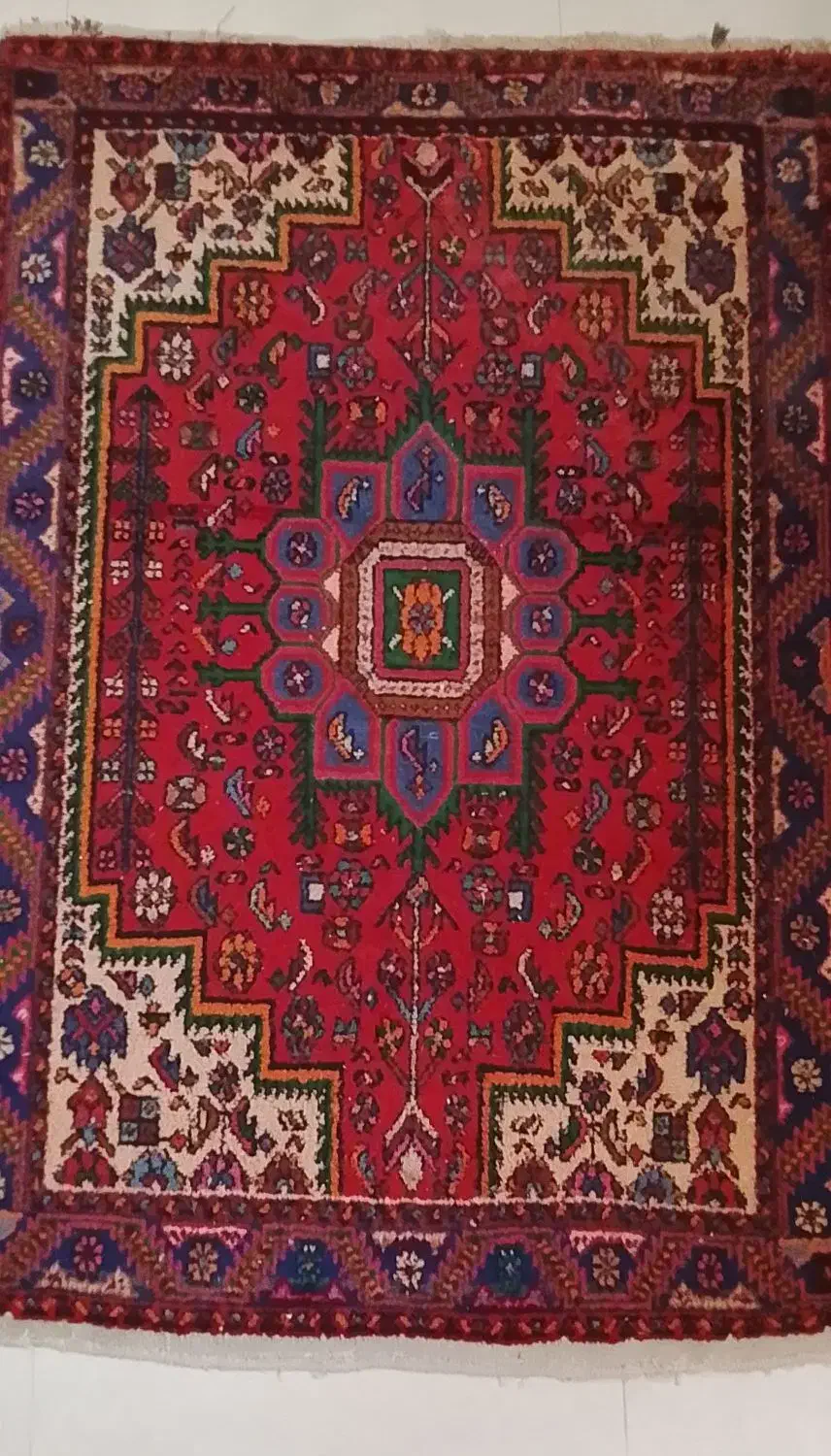 فرش دستبافت قدیمی خوش آب و رنگ|فرش|زنجان, |دیوار