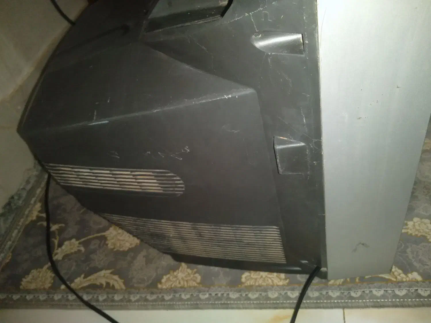 تلوزیون سالم کم کار مفت مفت ال جی.|تلویزیون و پروژکتور|نیشابور, شهرک بهارستان|دیوار