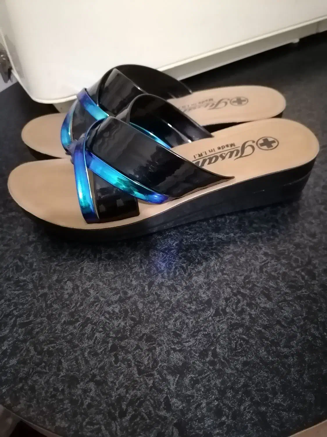 دمپایی رو فرشی|کیف، کفش، کمربند|پاکدشت, پاکدشت (مامازند)|دیوار