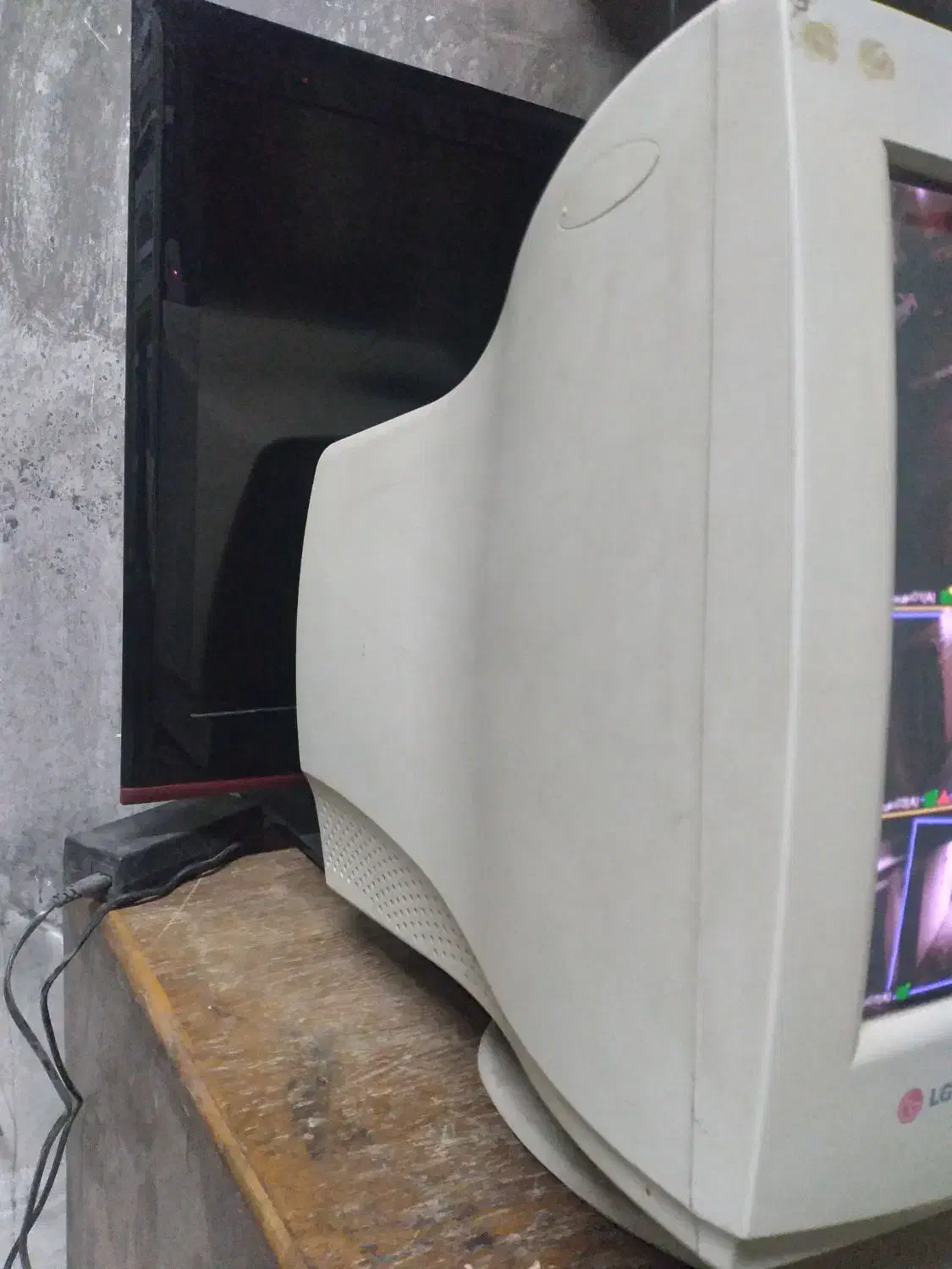 مانیتور|قطعات و لوازم جانبی رایانه|پرند, فاز ۵|دیوار