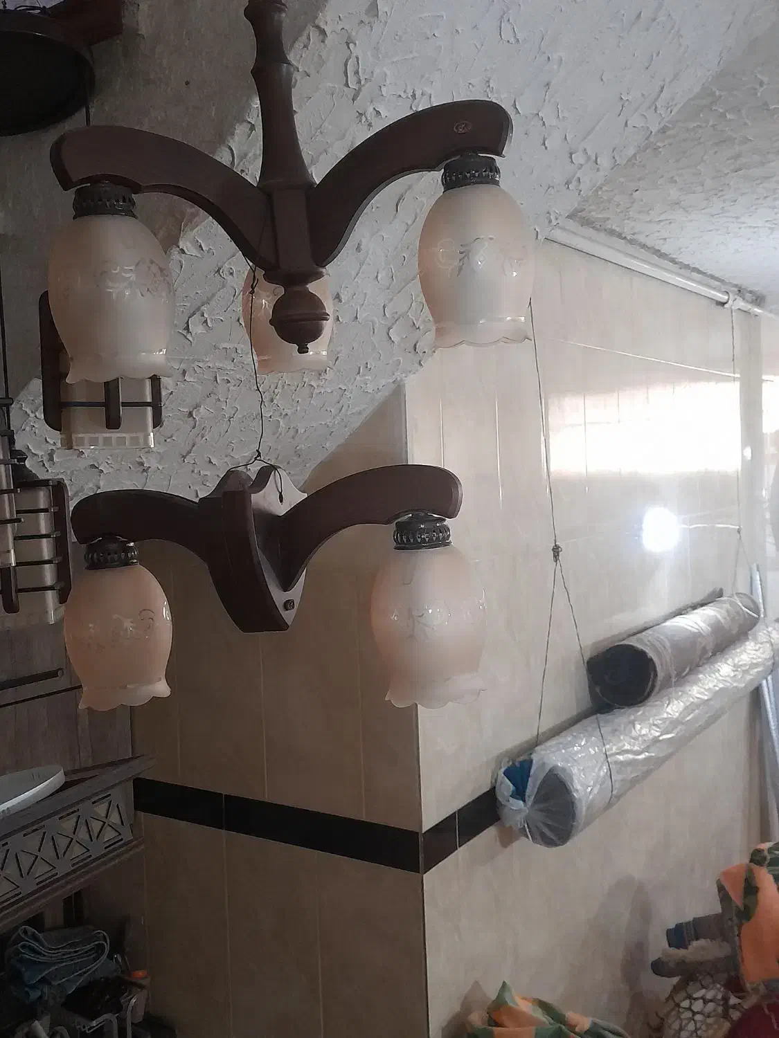 لوستر چوبی|لوستر و چراغ آویز|لاهیجان, شهید آوینی|دیوار