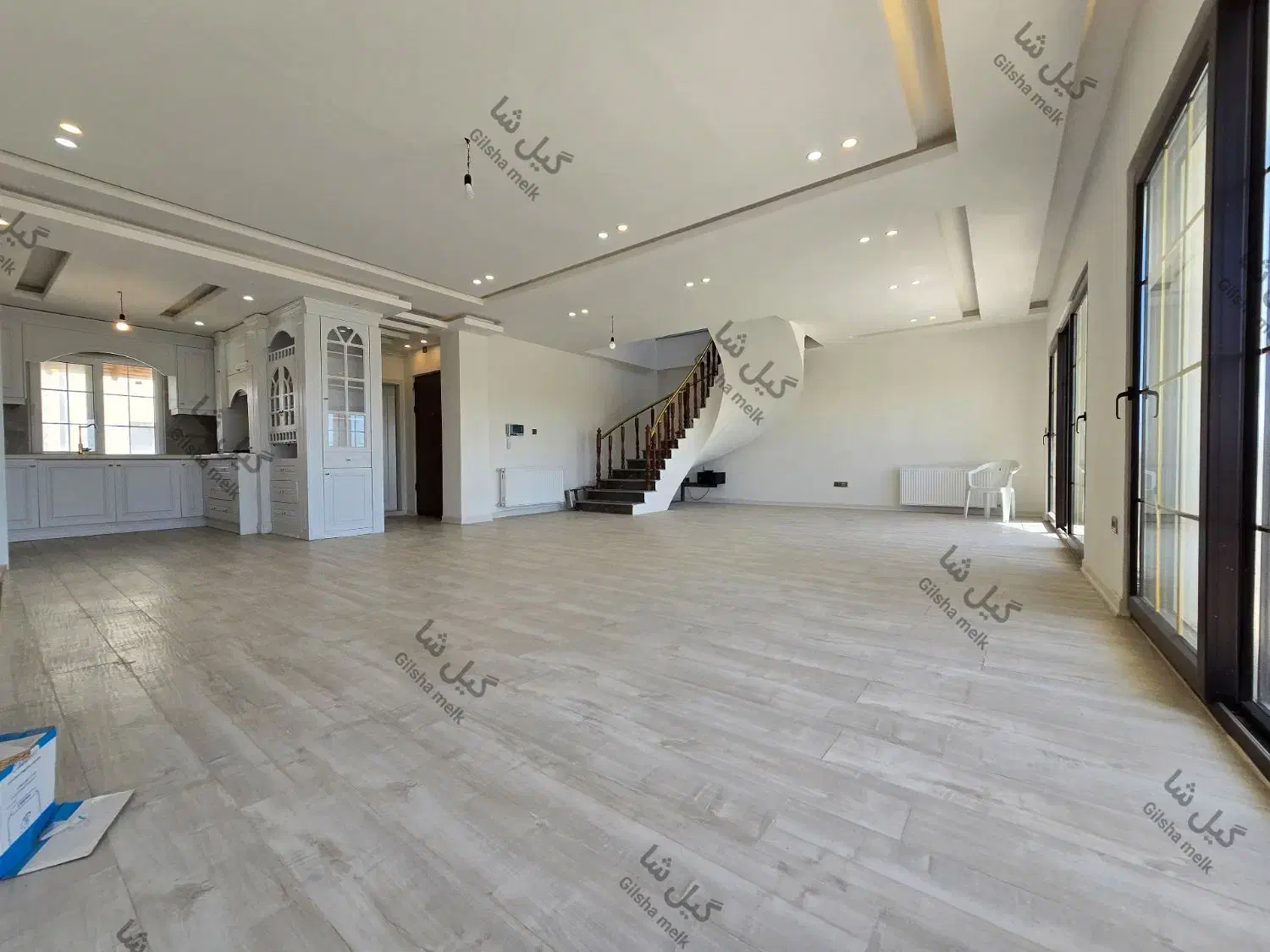 فروش ویلایی ۲۲۰ متری دوبلکس در خیابان پرستار|فروش خانه و ویلا|بندر انزلی, پرستار|دیوار