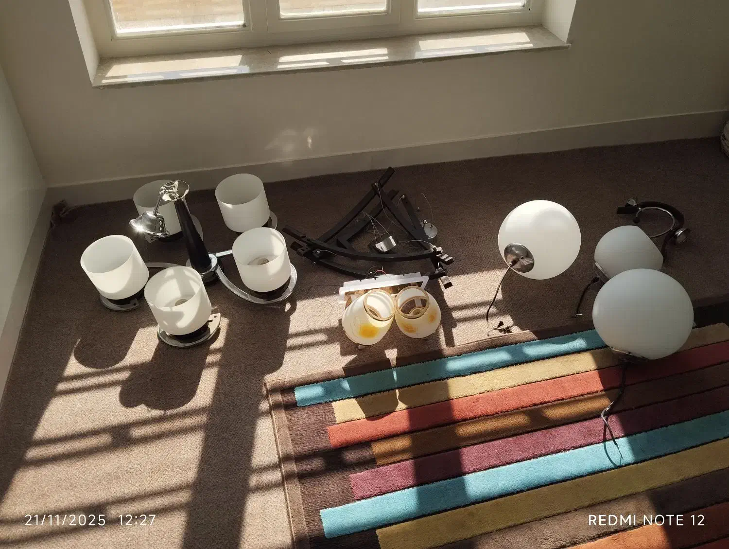 لوستر|لوستر و چراغ آویز|صدرا-فارس, فاز ۲|دیوار