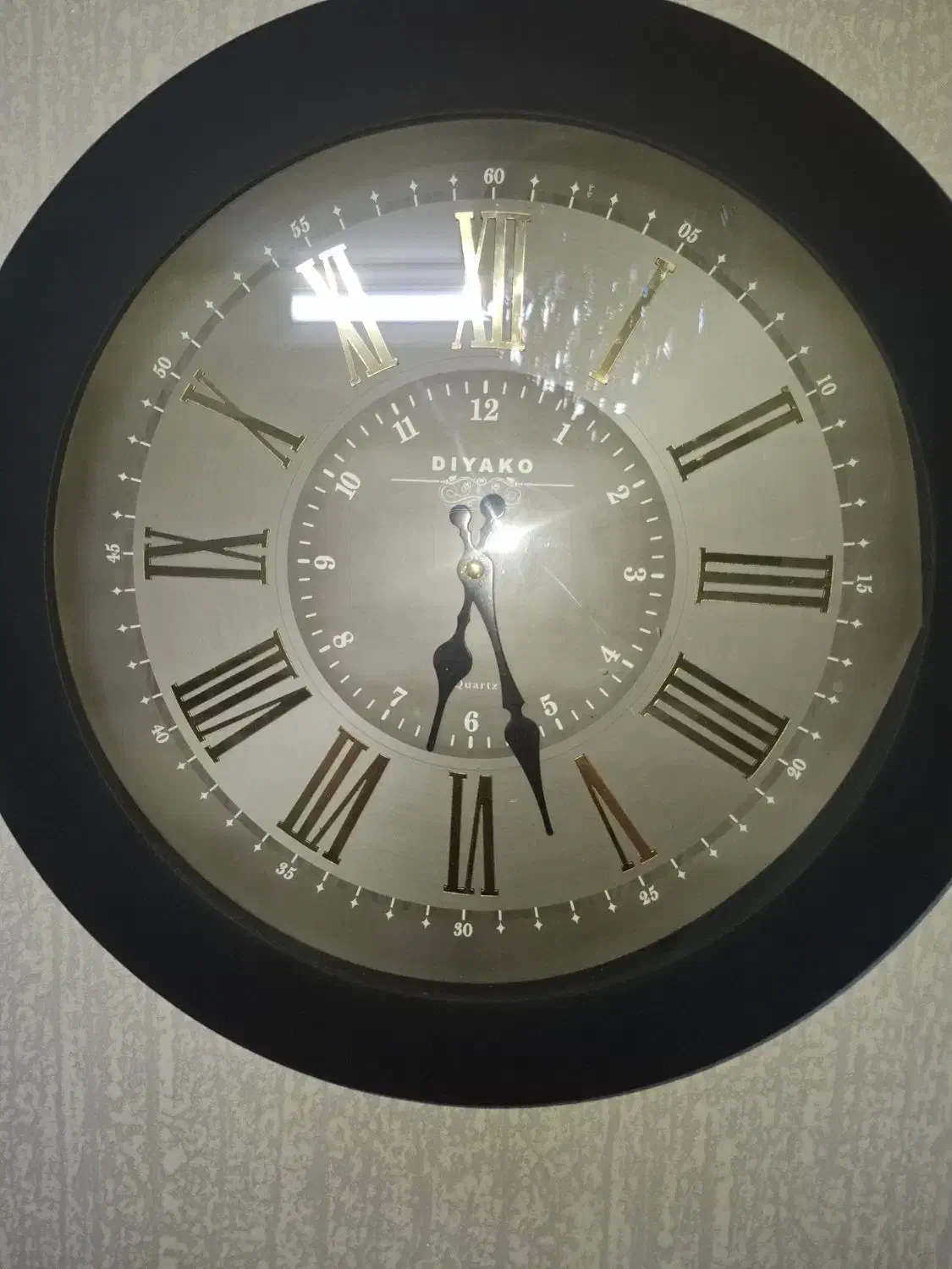 یک عدد ساعت دیواری چوبی موتور خارجی|ساعت دیواری و تزئینی|تهران, قیام|دیوار