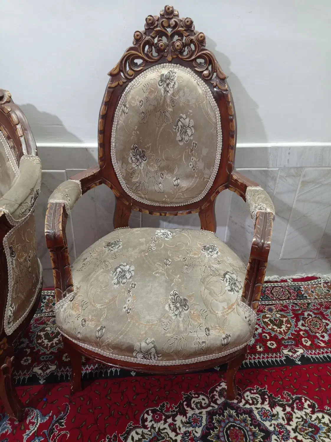 مبل۹ نفره چوب گردو|مبلمان خانگی و میز عسلی|سبزوار, پاسداران|دیوار