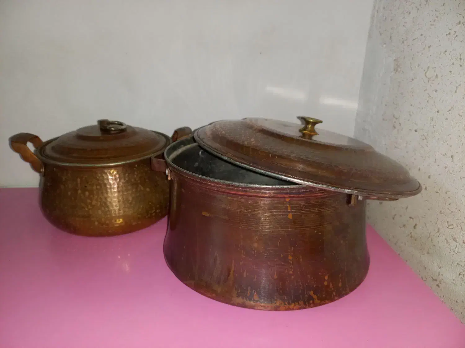 مس مسی|ظروف پخت‌وپز|قم, چهار مردان|دیوار