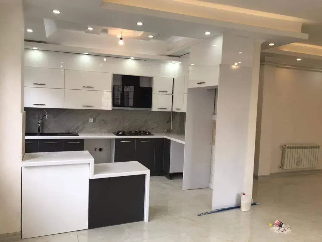 فروش تک واحد مسکونی 112 متری سه خواب معلم استادسرا|فروش آپارتمان|رشت, معلم|دیوار