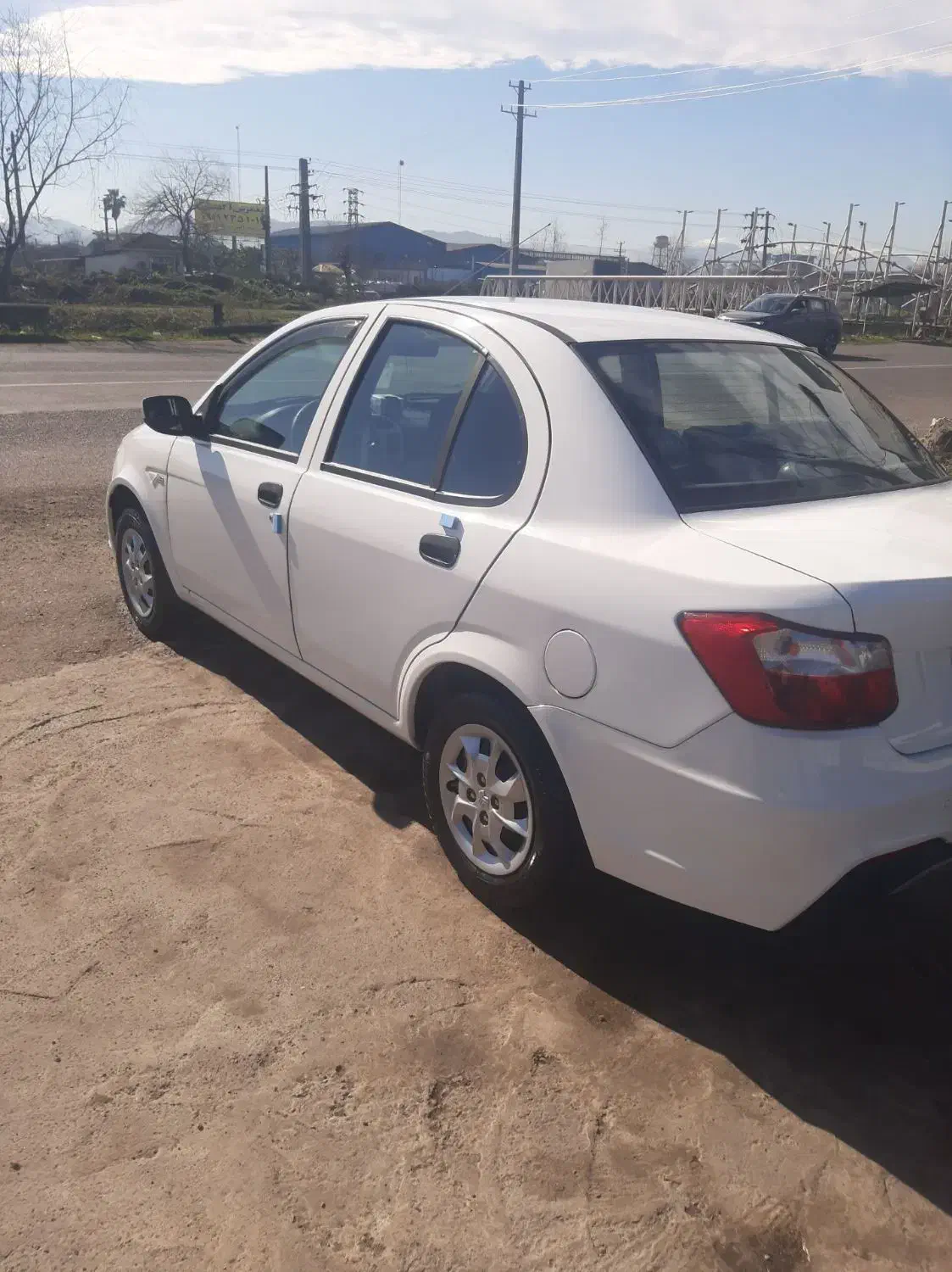 ساینا s س 1404|خودرو سواری و وانت|رشت, کوی فکوری|دیوار