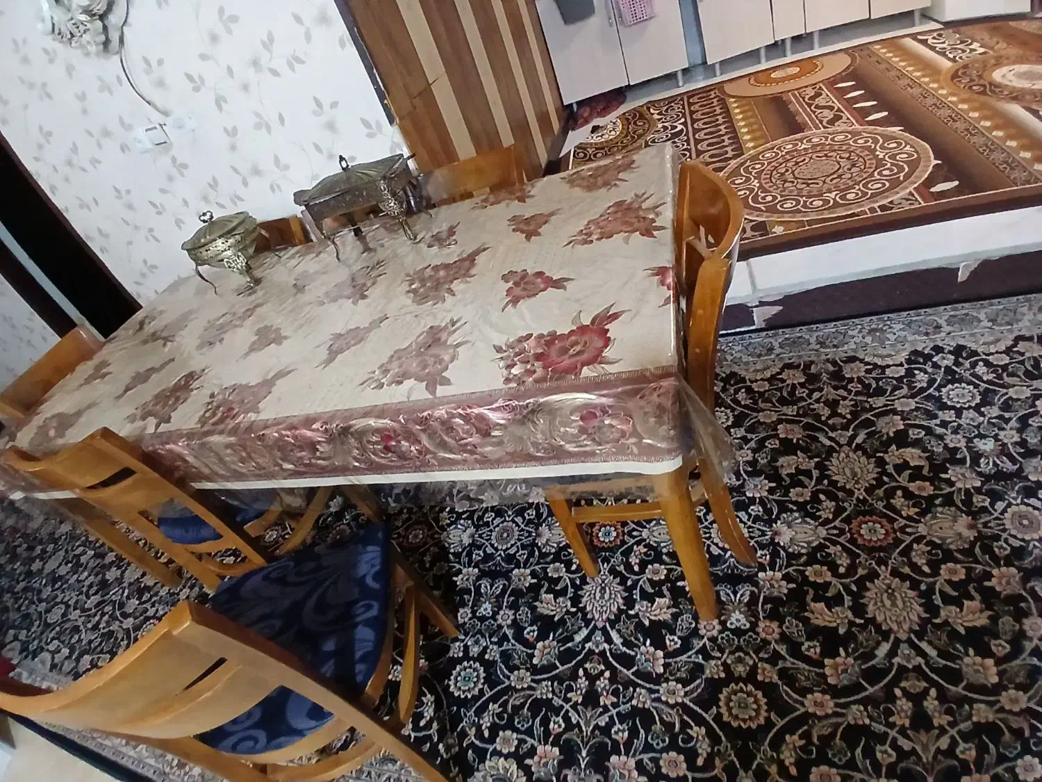 میز غدا خوری|میز و صندلی غذاخوری|زرندیه, |دیوار