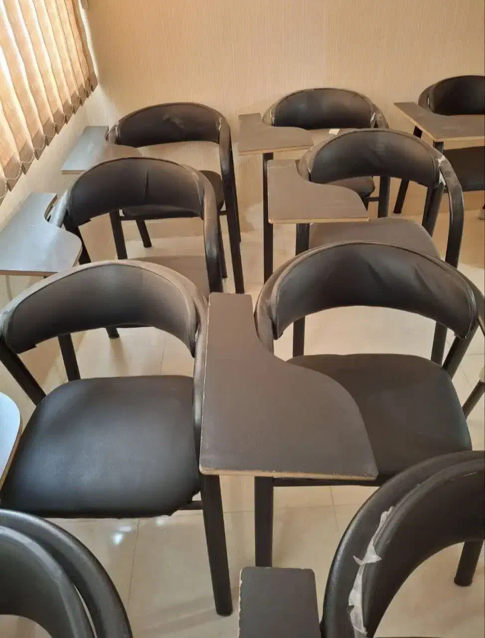 صندلی دانش آموزی|صندلی و نیمکت|کرج, برغان|دیوار