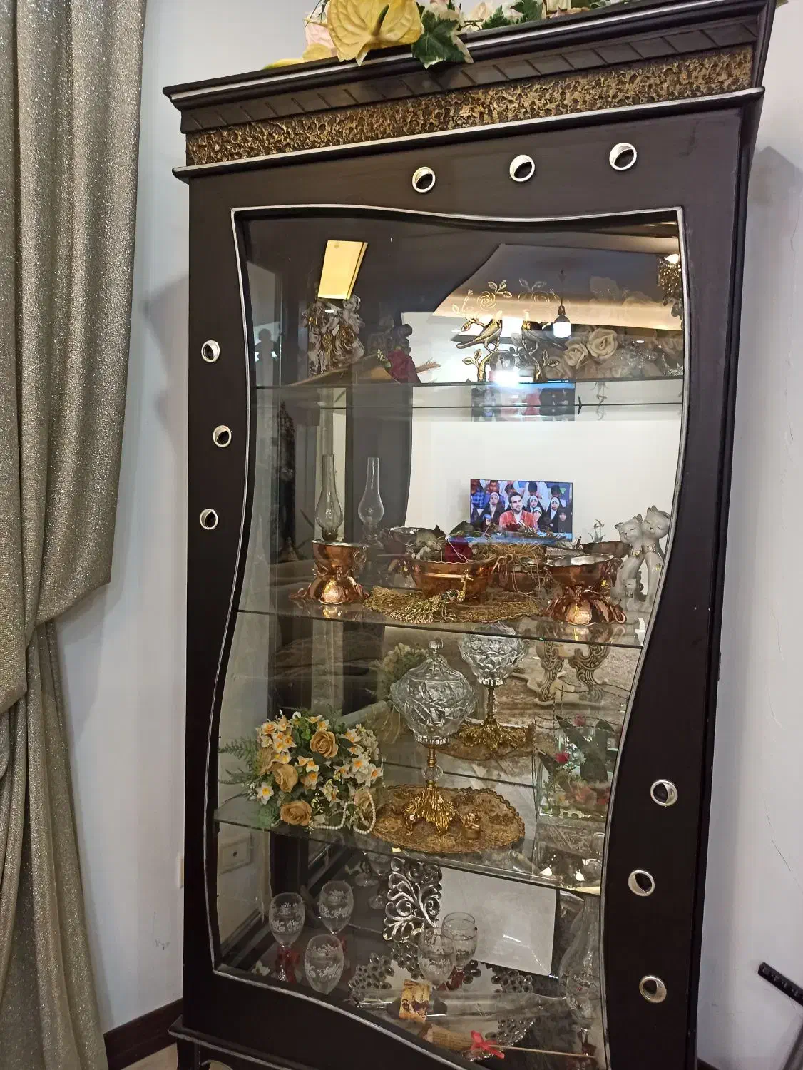 ویترین چوبی|بوفه، ویترین، کنسول|قم, شاه سید علی|دیوار