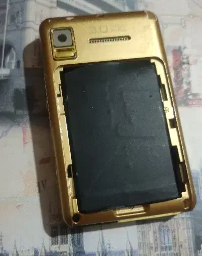 گوشی زیبا و کلیکسونی|موبایل|محمدشهر, همایون ویلا|دیوار