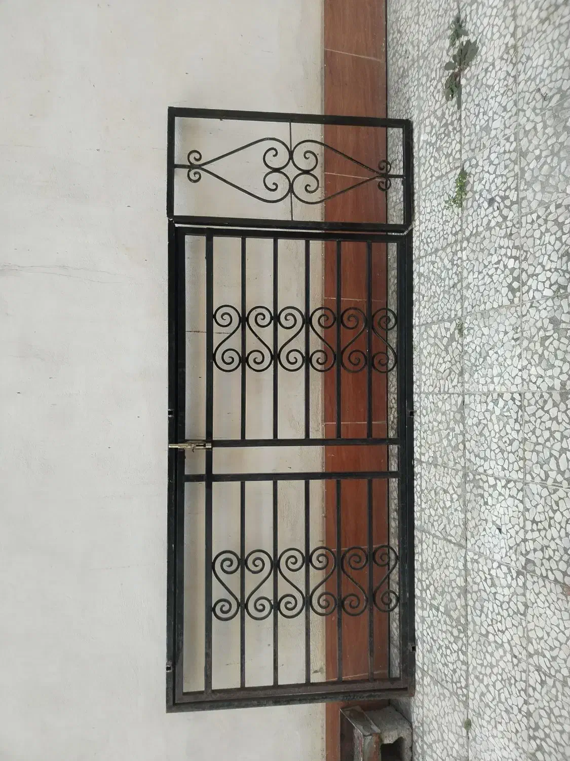 درب آهنی فرفورژه صنایع سنگین|مصالح و تجهیزات ساختمان|رشت, باهنر|دیوار