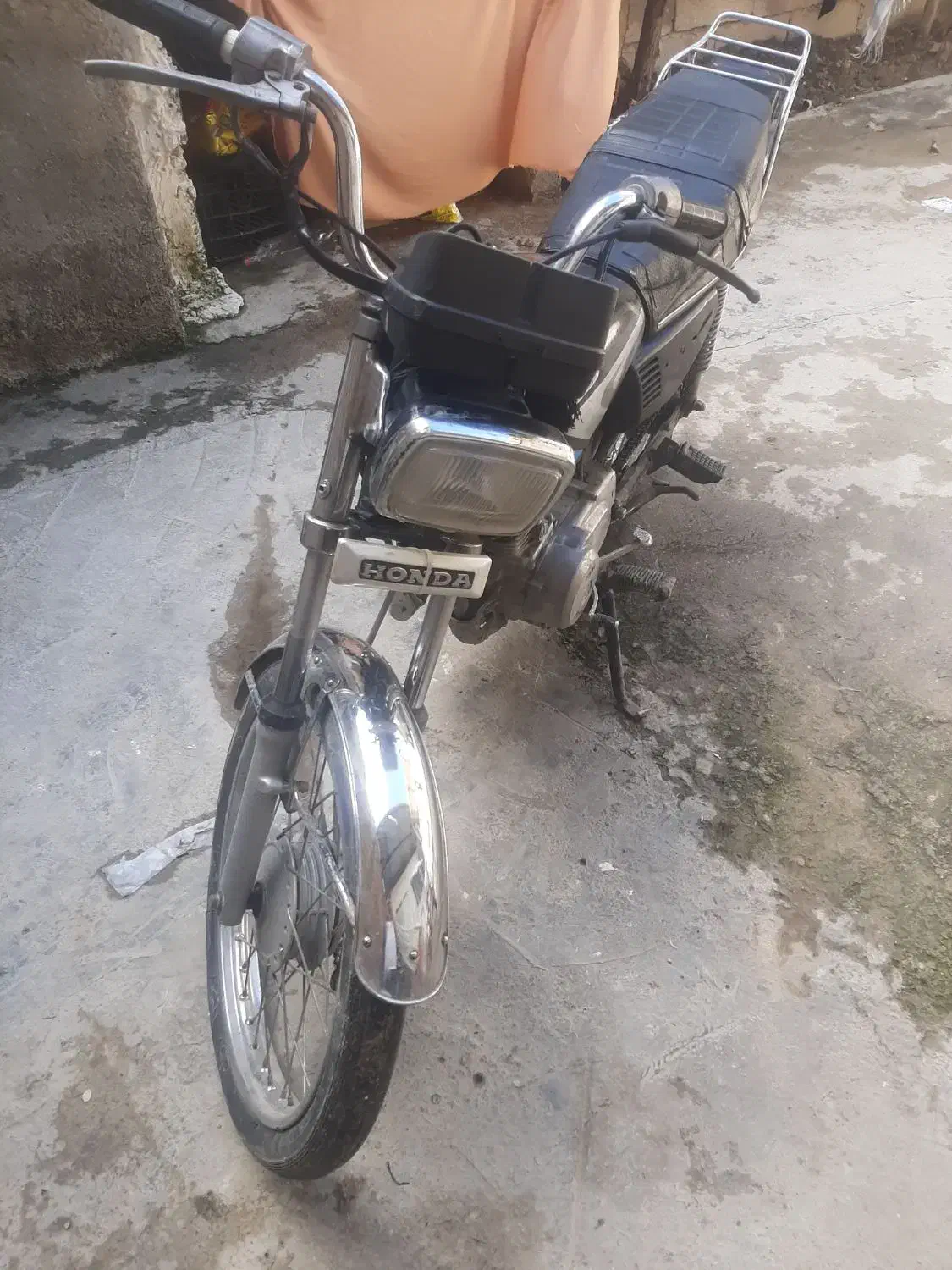 یه عدد موتور هندا ۱۲۵ مدل ۸۲|موتورسیکلت|سورک, |دیوار