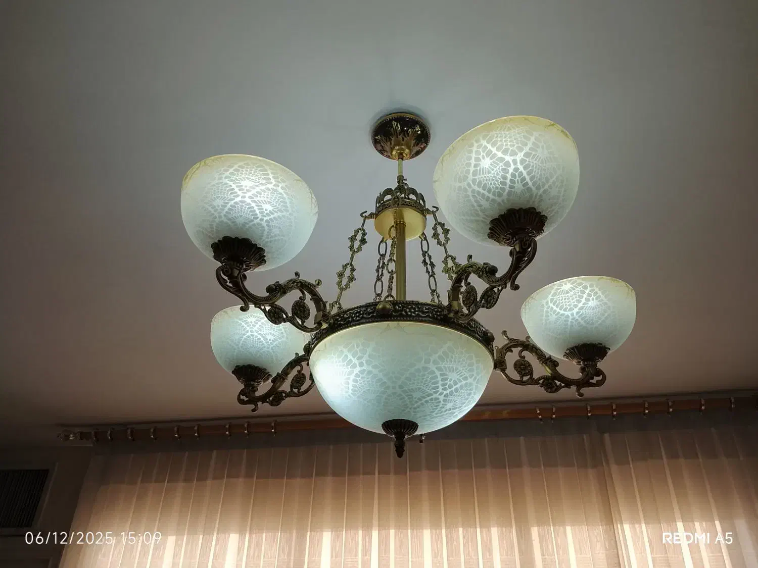 ۲عدد لوستر فلزی حبابی ۵شاخه|لوستر و چراغ آویز|اصفهان, همدانیان|دیوار