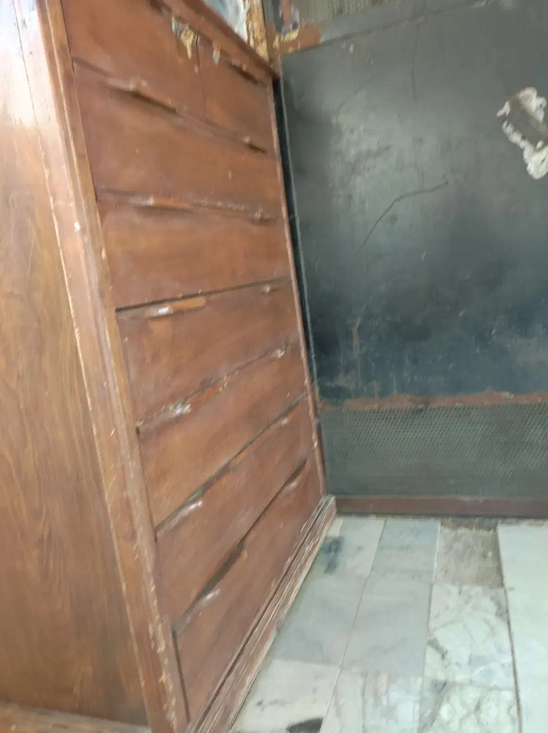 کمددراور|جاکفشی، کمد، دراور|قرچک, زیبا شهر|دیوار