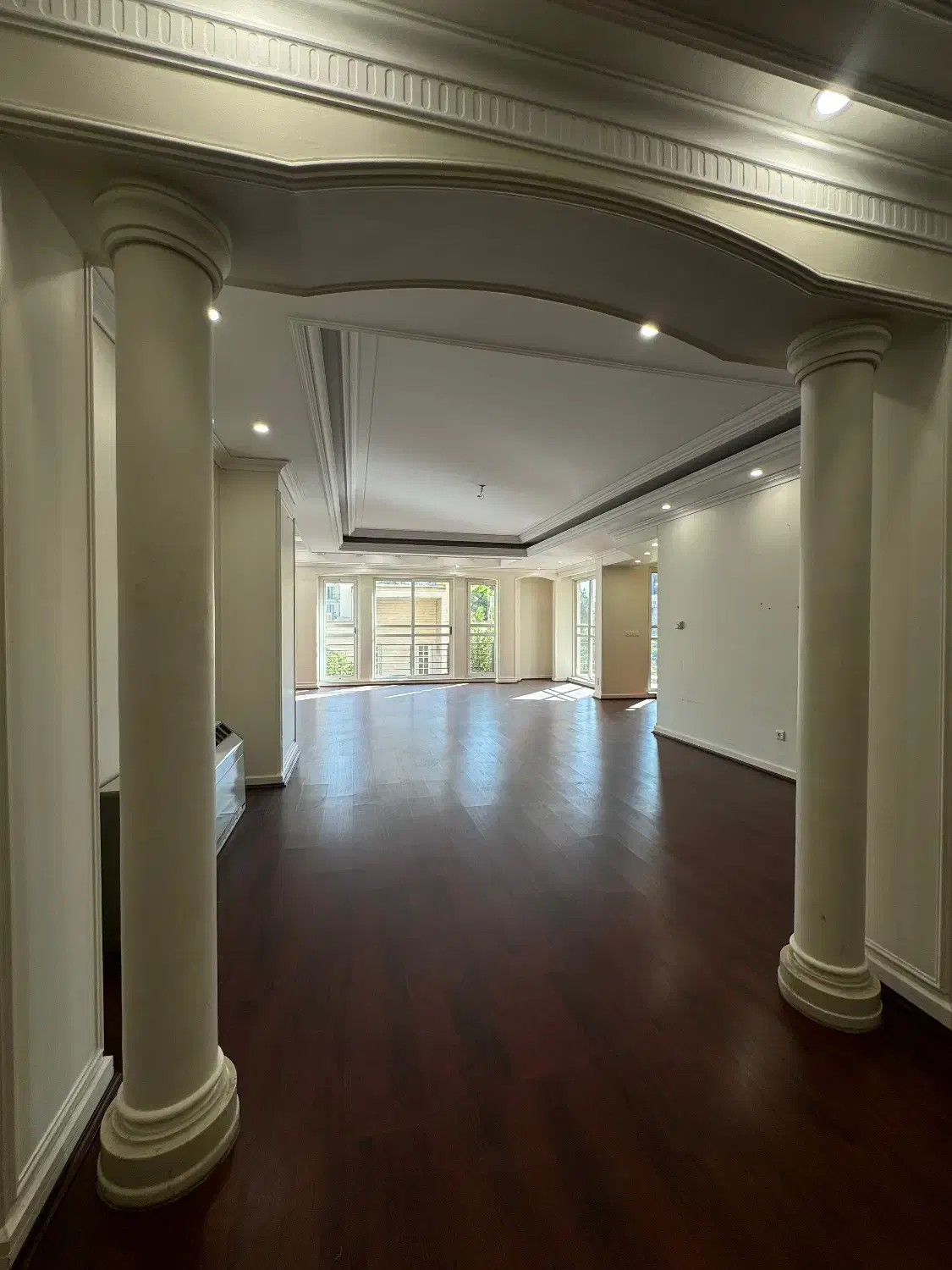 وسط کامرانیه شمالی۲۱۴متر آخرین موقعیت اکازیون سال|فروش آپارتمان|تهران, کامرانیه|دیوار