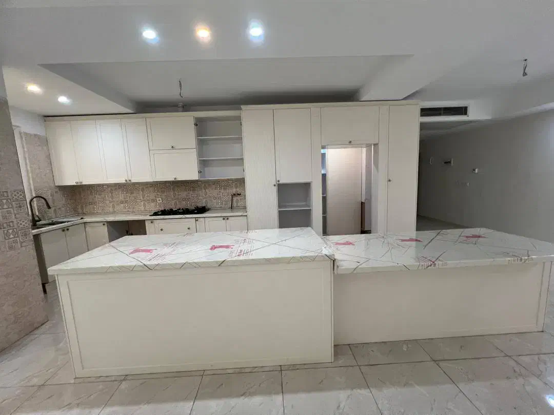 برج نگین ساحل ط10 128متری 2خواب