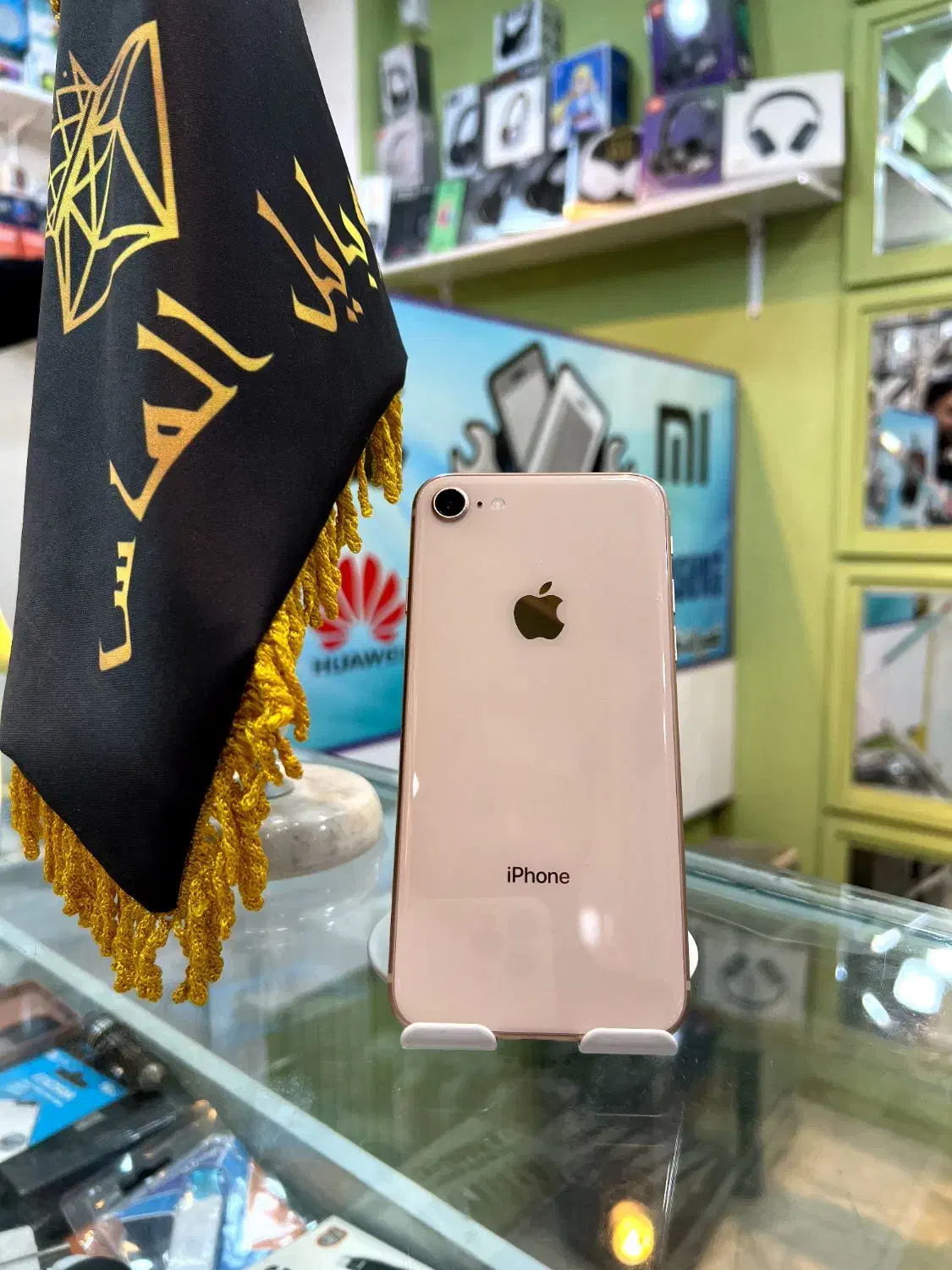 ایفون 8 درحد نو با گارانتی|موبایل|نیشابور, دارایی|دیوار