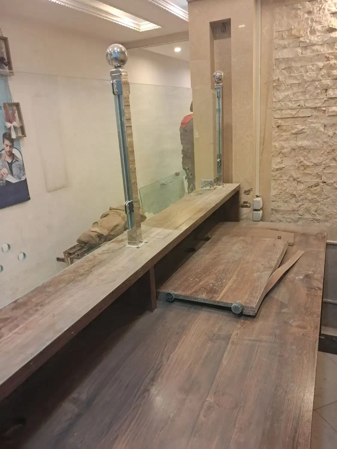 ۲عددفایل و پیشخون ام دی اف در حدنو استیل|مبلمان اداری|اسلامشهر, مسکن مهر اسلاشهر (شهرک امام خمینی)|دیوار