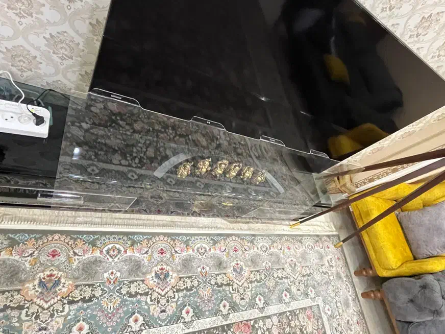 محافظ تلویزیون ۶۵ اینچ|تلویزیون و پروژکتور|بندرعباس, |دیوار