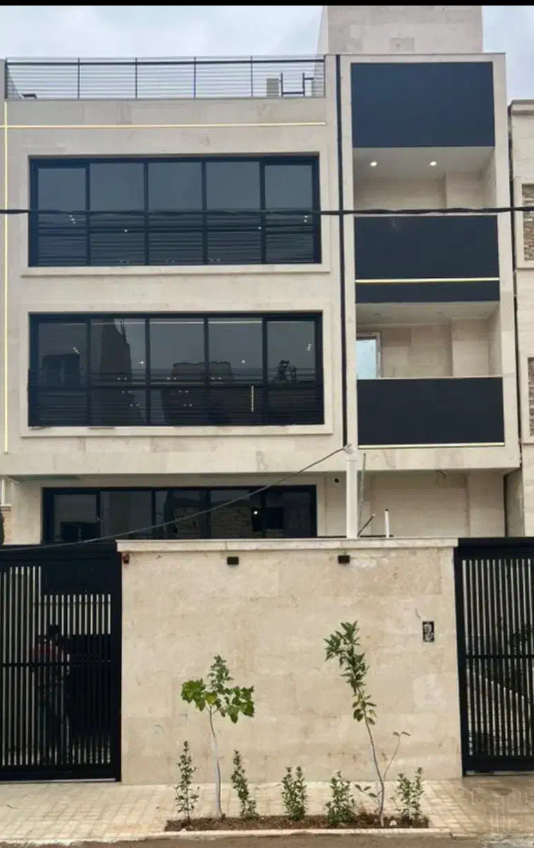 پیش فروش واحد ۲ خوابه/اکازیون|پیش‌فروش املاک|شیراز, شهرک گلستان|دیوار