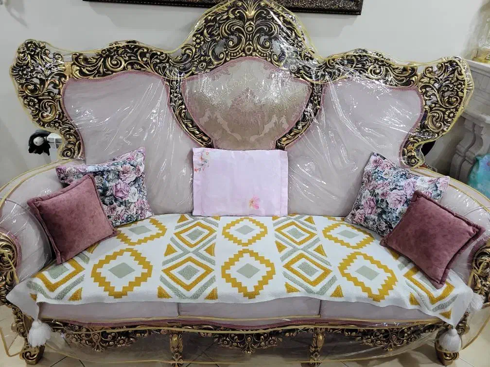 مبلمان هفت نفره سلطنتی|مبلمان خانگی و میز عسلی|تهران, منیریه|دیوار