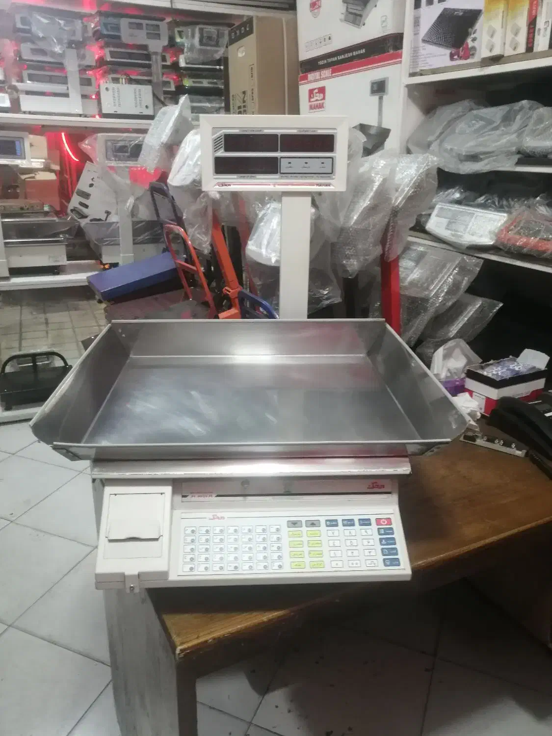 ترازو محک 14000|فروشگاه و مغازه|کرج, نوروزآباد|دیوار