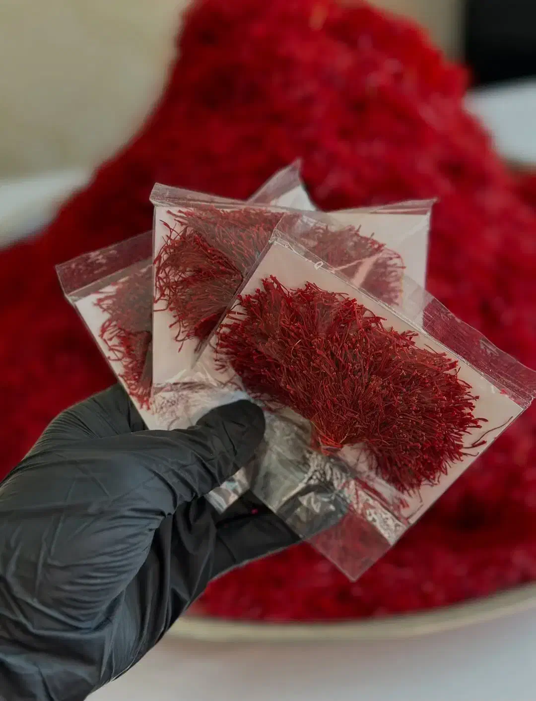 زعفران ۱۰۰٪ اصل از خود کشاورز|عمده‌فروشی|گناباد, |دیوار