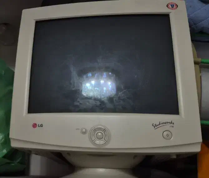 مانیتور قدیمی|رایانه رومیزی|تهران, پونک|دیوار