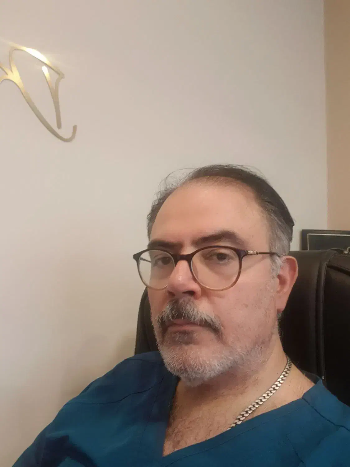 پزشک متبحر جهت امور بلفاروپلاستی،تزریق چربی،ژل|خدمات آرایشگری و زیبایی|تهران, یوسف‌آباد|دیوار