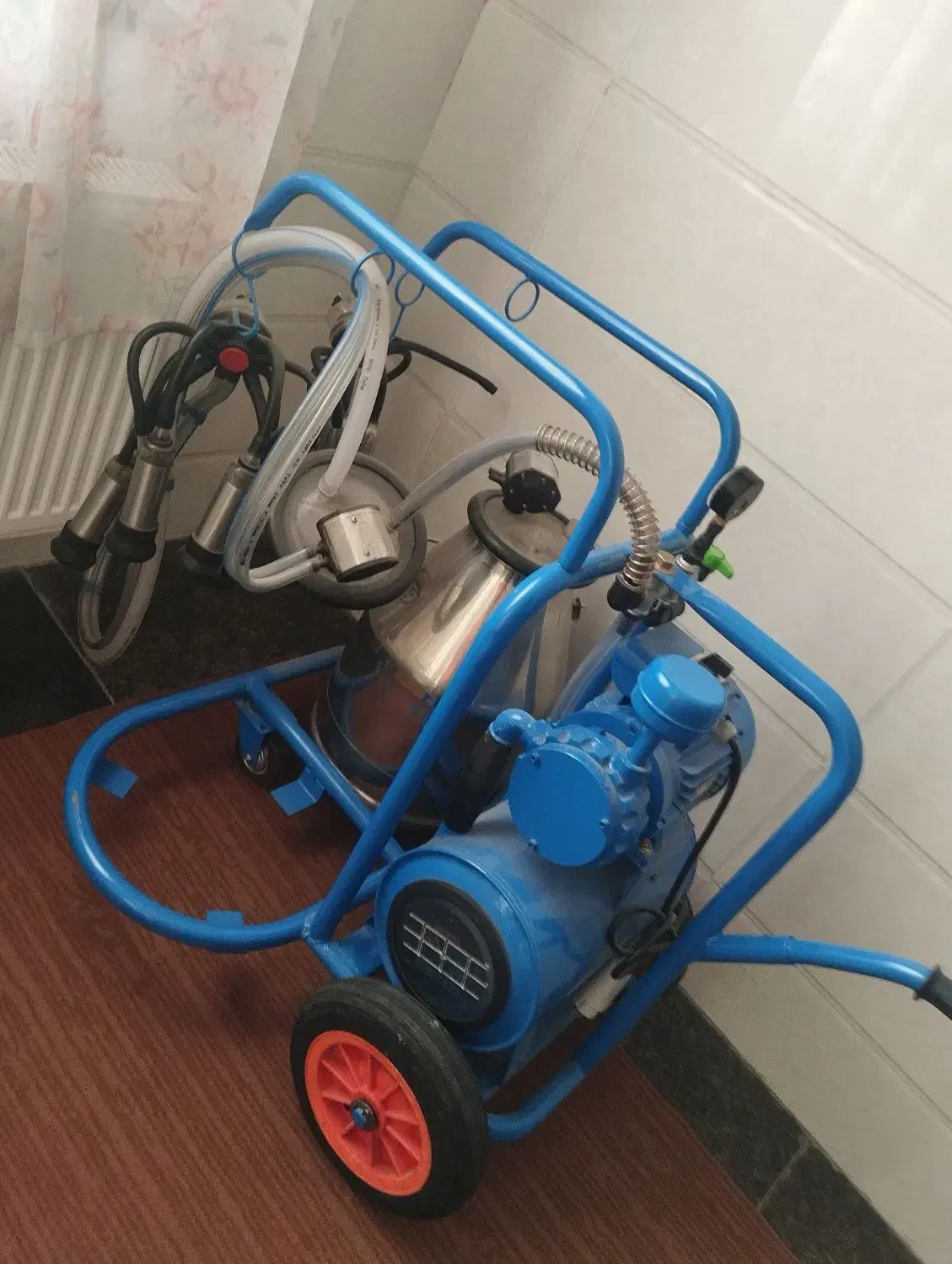 شیر دوش برکت|ماشین‌آلات صنعتی|سلماس, |دیوار