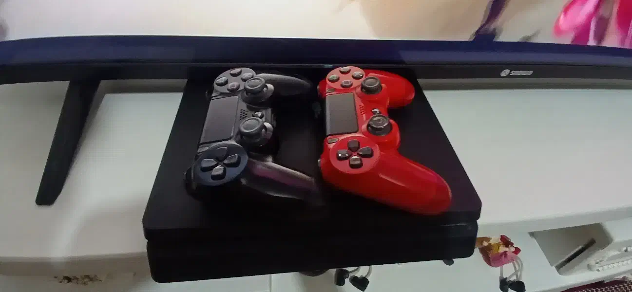 پی اس فور کپی خور (دو دسته اصلی )|کنسول، بازی ویدئویی و آنلاین|نسیم‌شهر, |دیوار